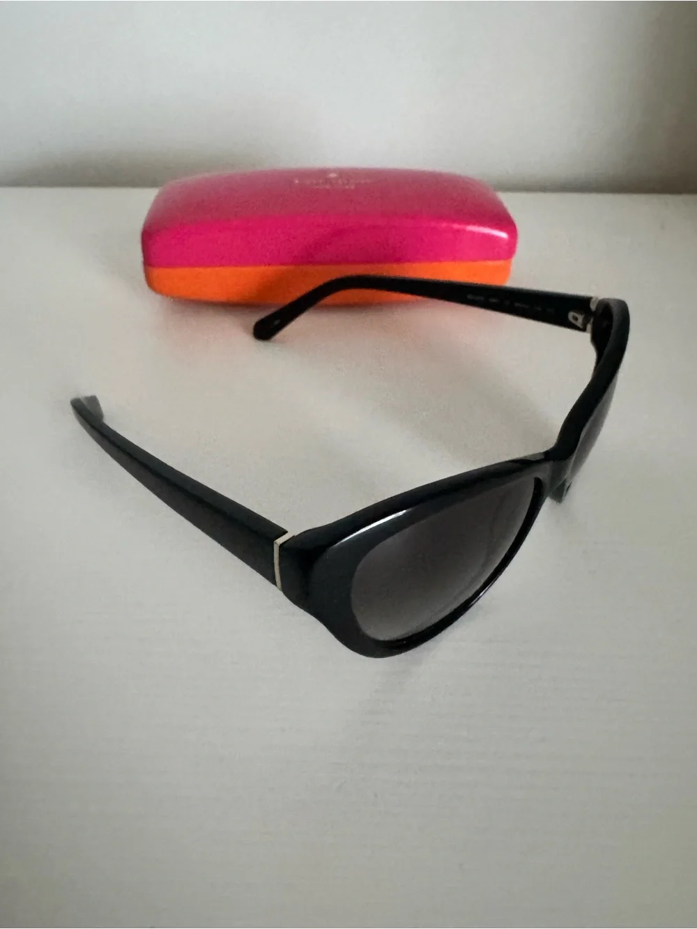 kate spade Black Cat-Eye Sunglasses with Pink and Orange Case